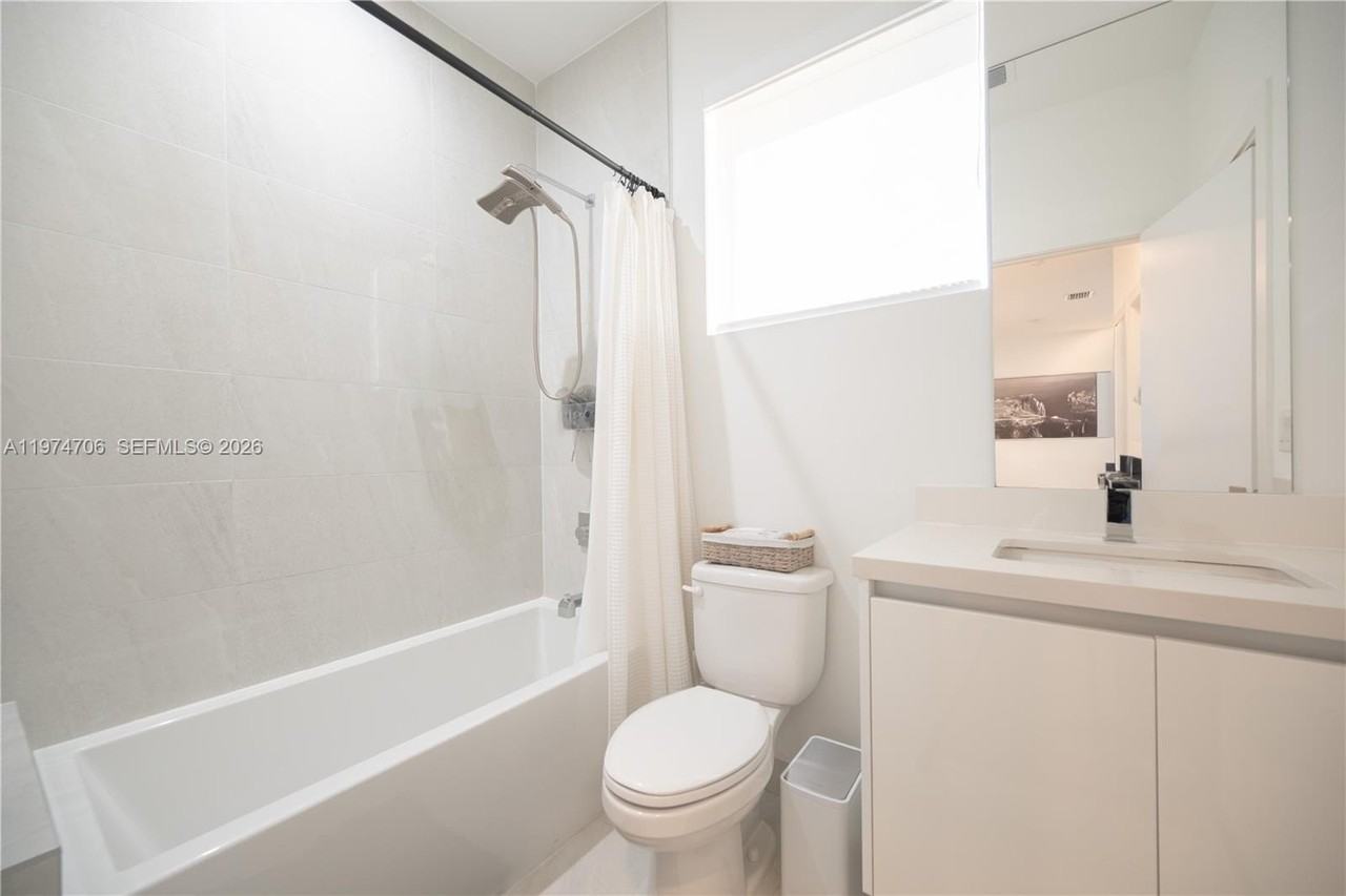 10366 Nw 68th Ter #0 - Photo 2 of 50