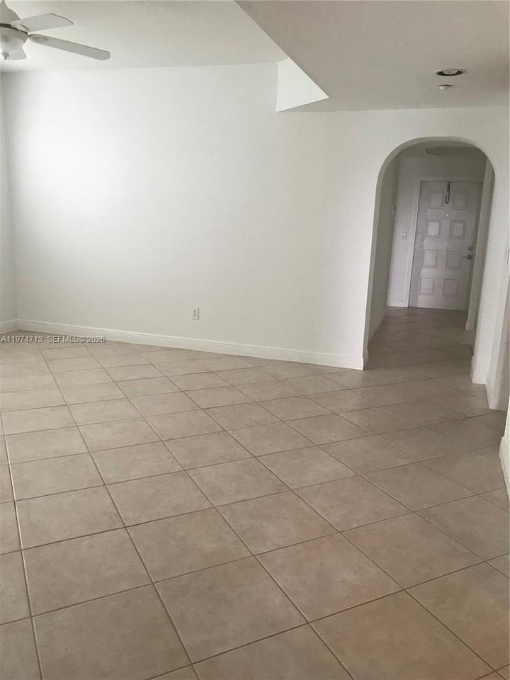 10770 Nw 66th St #414 - Photo 5 of 30