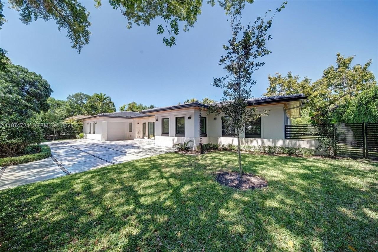 1117 Alfonso Ave - Photo 3 of 42