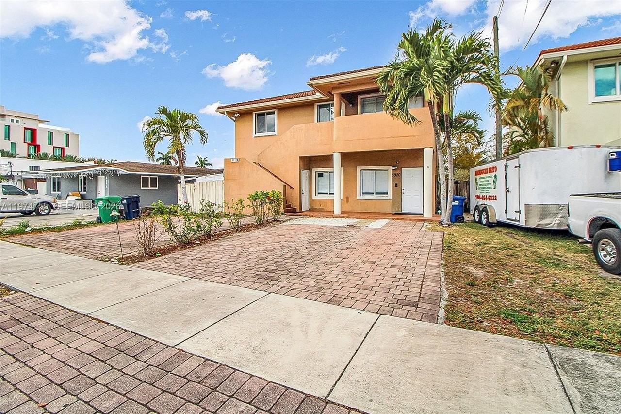 3920 Sw 89th Ct #B - Photo 2 of 19