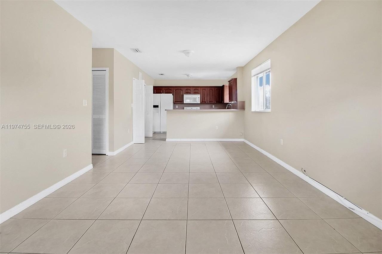 3920 Sw 89th Ct #B - Photo 6 of 19