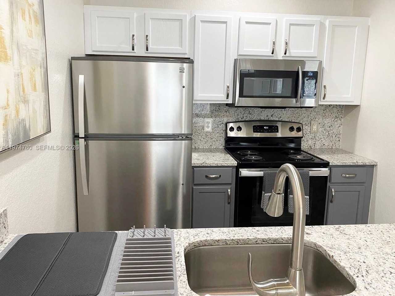 2220 San Vittorino Cir #106 - Photo 3 of 20