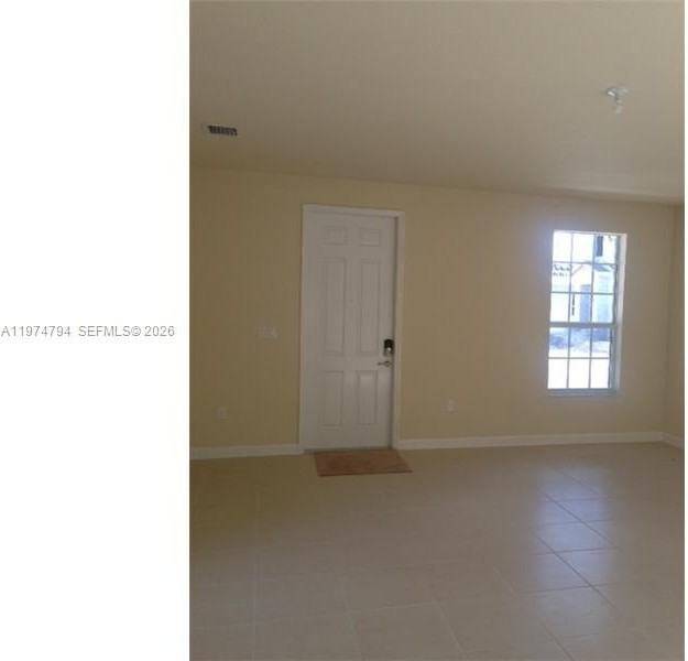 17057 Sw 92nd St - Photo 2 of 13