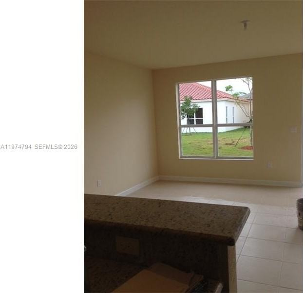 17057 Sw 92nd St - Photo 6 of 13