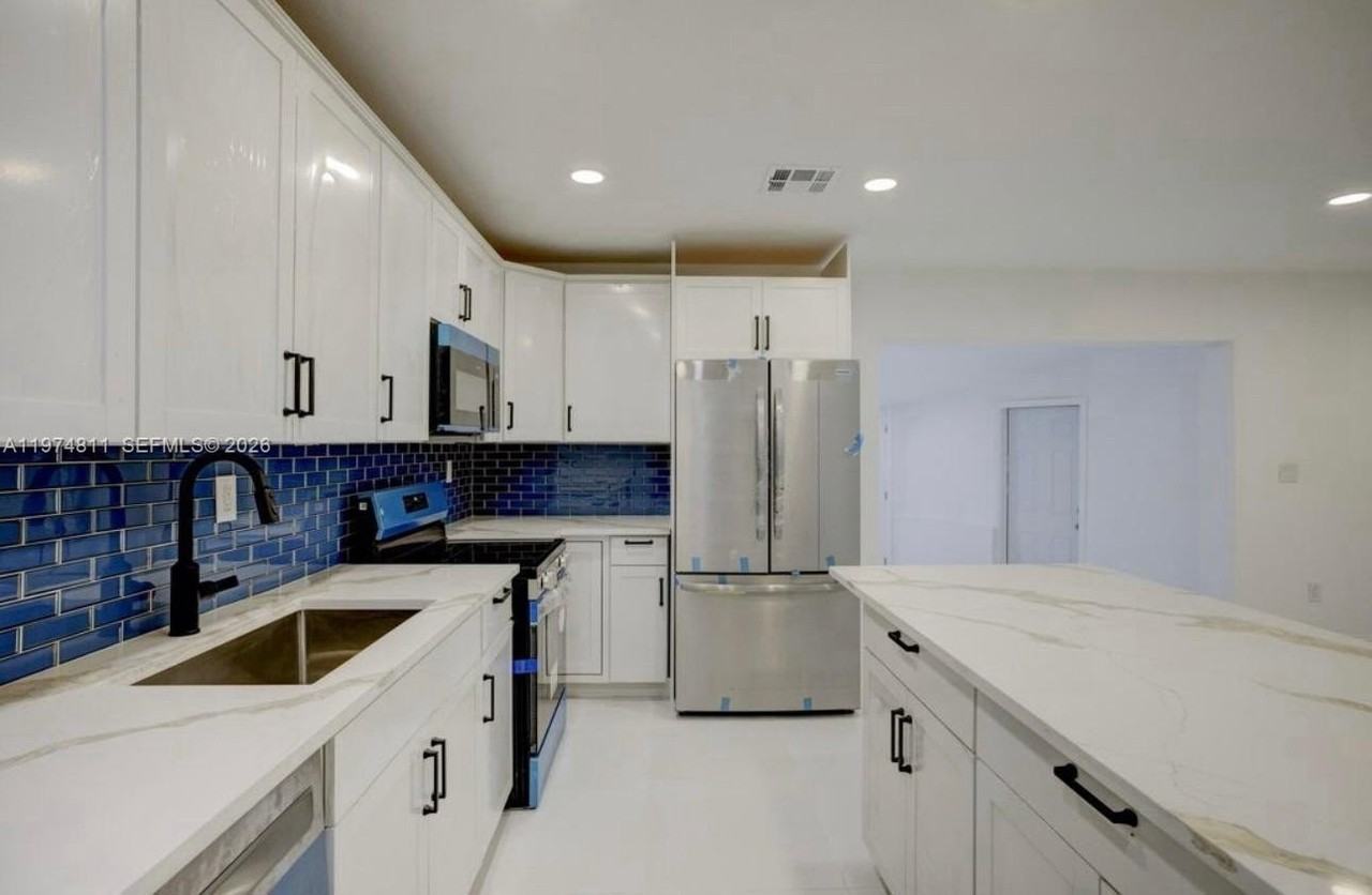 1101 Nw 14th Ct - Photo 3 of 16