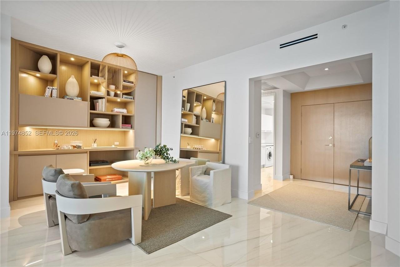 16051 Collins Ave #3202 - Photo 3 of 40