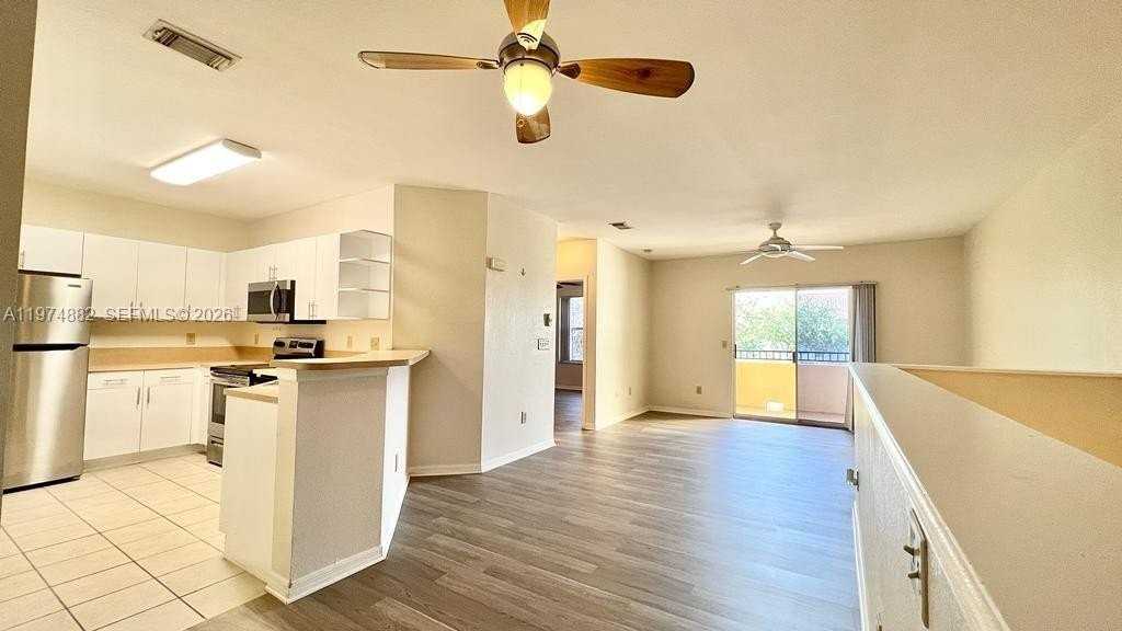 120 Sw Peacock Blvd #11206 - Photo 2 of 21