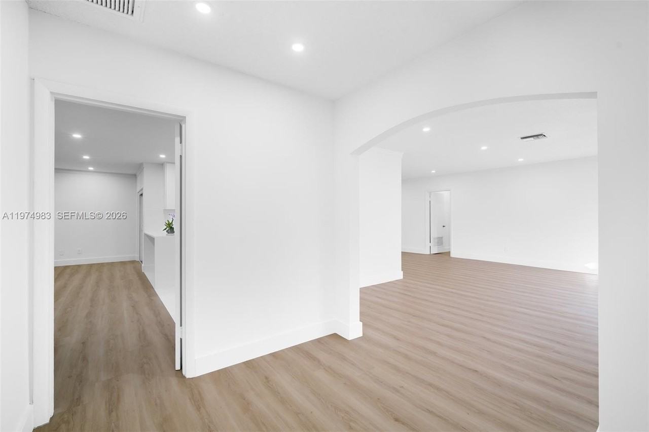 8265 Sw 145th St - Photo 3 of 42