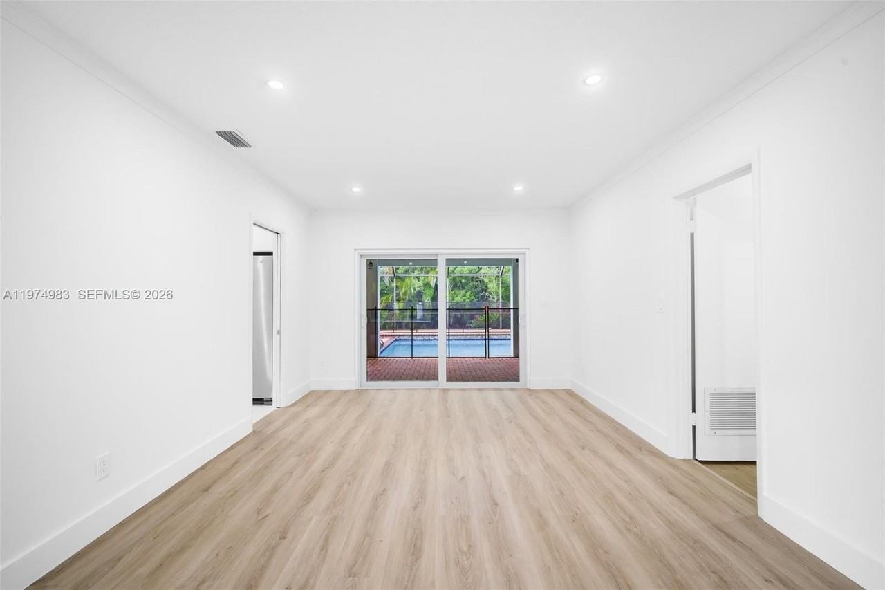 8265 Sw 145th St - Photo 7 of 42