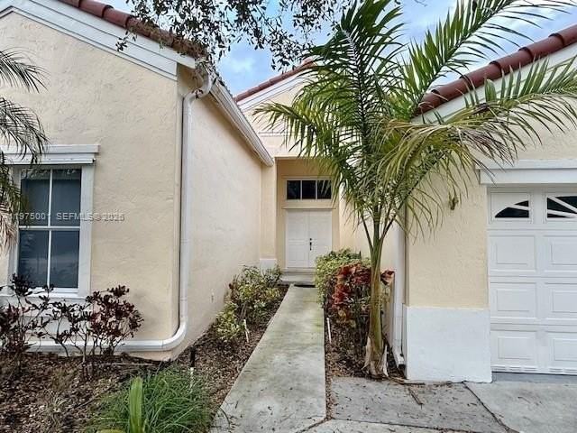 622 Carrington Ln #622 - Photo 3 of 50