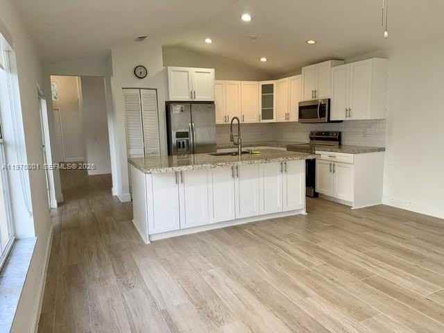 622 Carrington Ln #622 - Photo 4 of 50