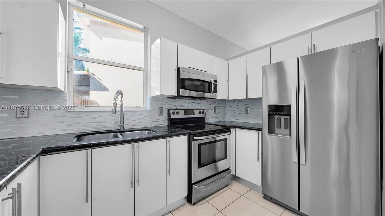 12896 Sw 54th Ct - Photo 4 of 22