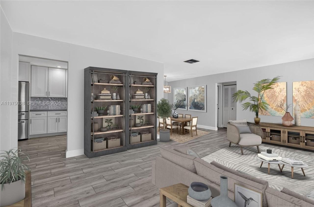 7613 Nw 67th Ave - Photo 5 of 44