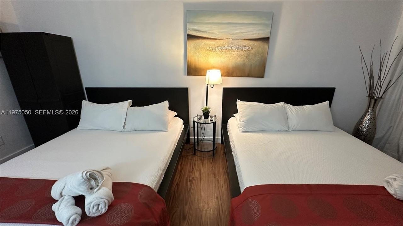 19201 Collins Ave #1029 - Photo 4 of 7