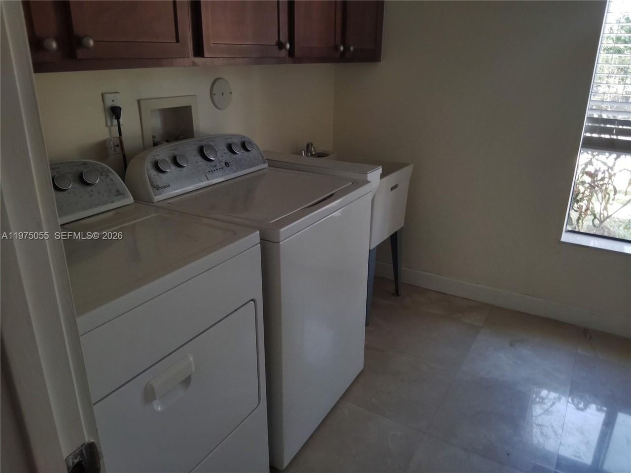 7944 Sw 194th St - Photo 5 of 10