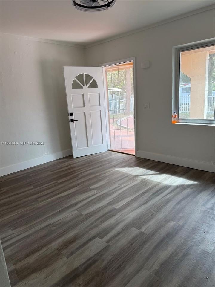 1325 Nw 124th St #1325 - Photo 2 of 6