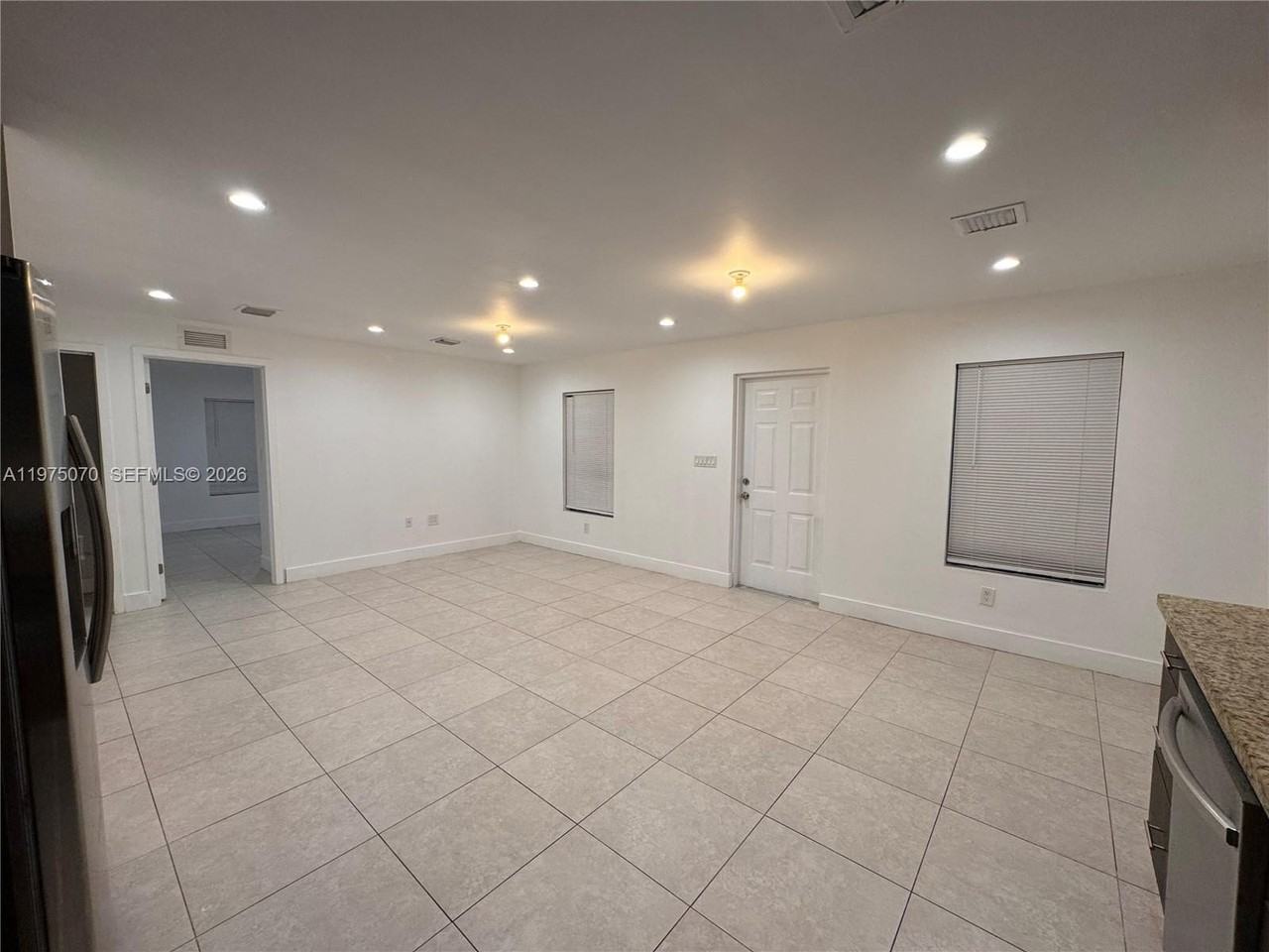 605 Nw 3rd Ave #E - Photo 2 of 8
