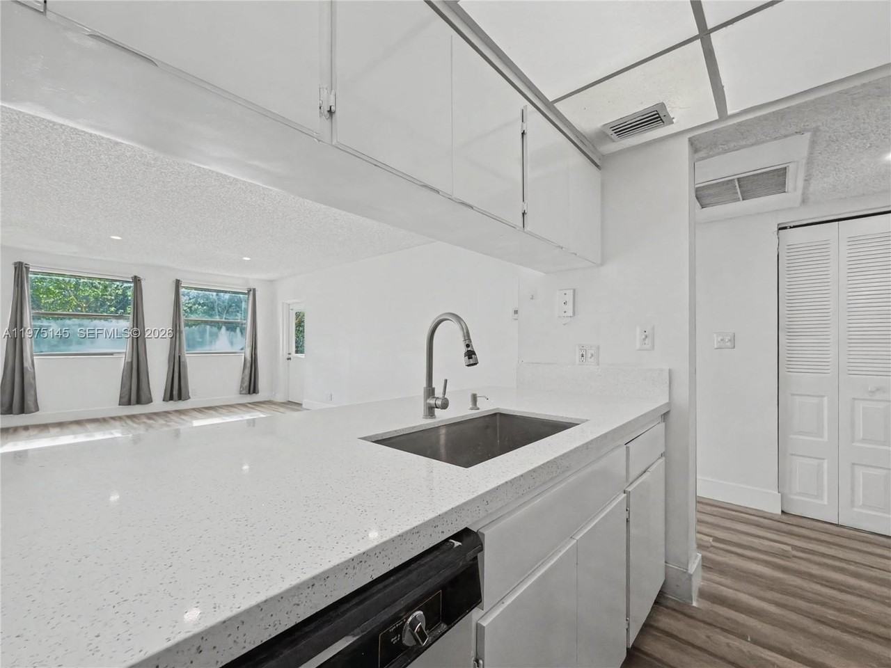 8120 Geneva Ct #453 - Photo 2 of 32