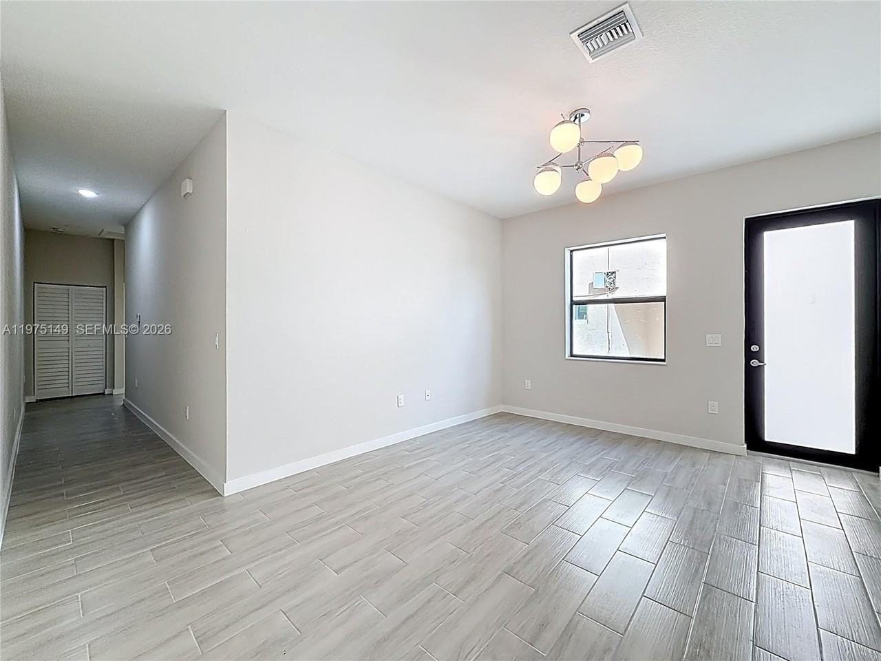 410 Nw 41st St #410 - Photo 7 of 37