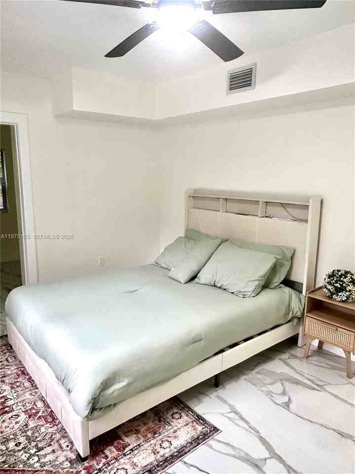 237 Ne 110th Ter #237 - Photo 6 of 12