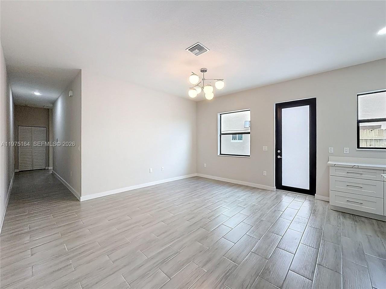 406 Nw 41st St #406 - Photo 7 of 35