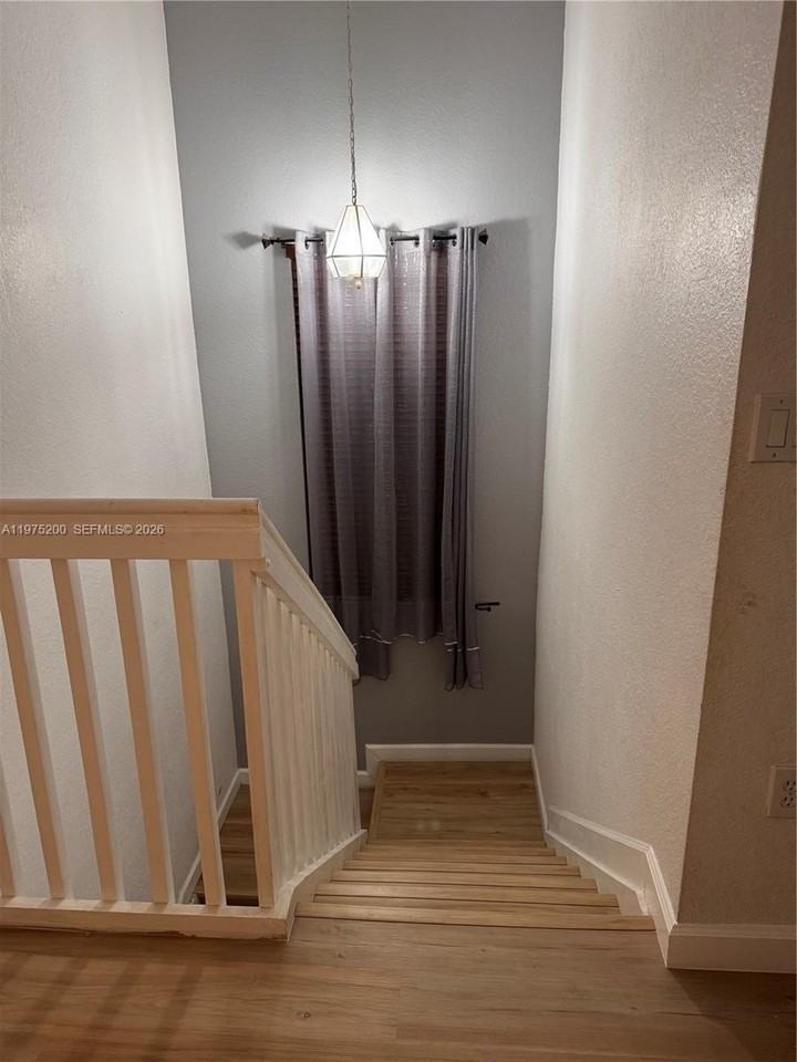 12821 Sw 135th St - Photo 6 of 12