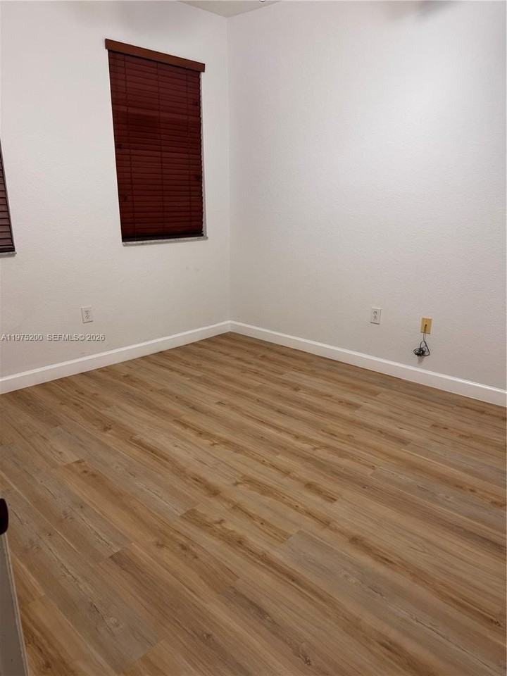 12821 Sw 135th St - Photo 7 of 12