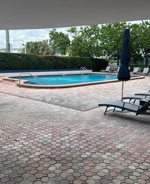 6450 Collins Ave #405 - Photo 2 of 24