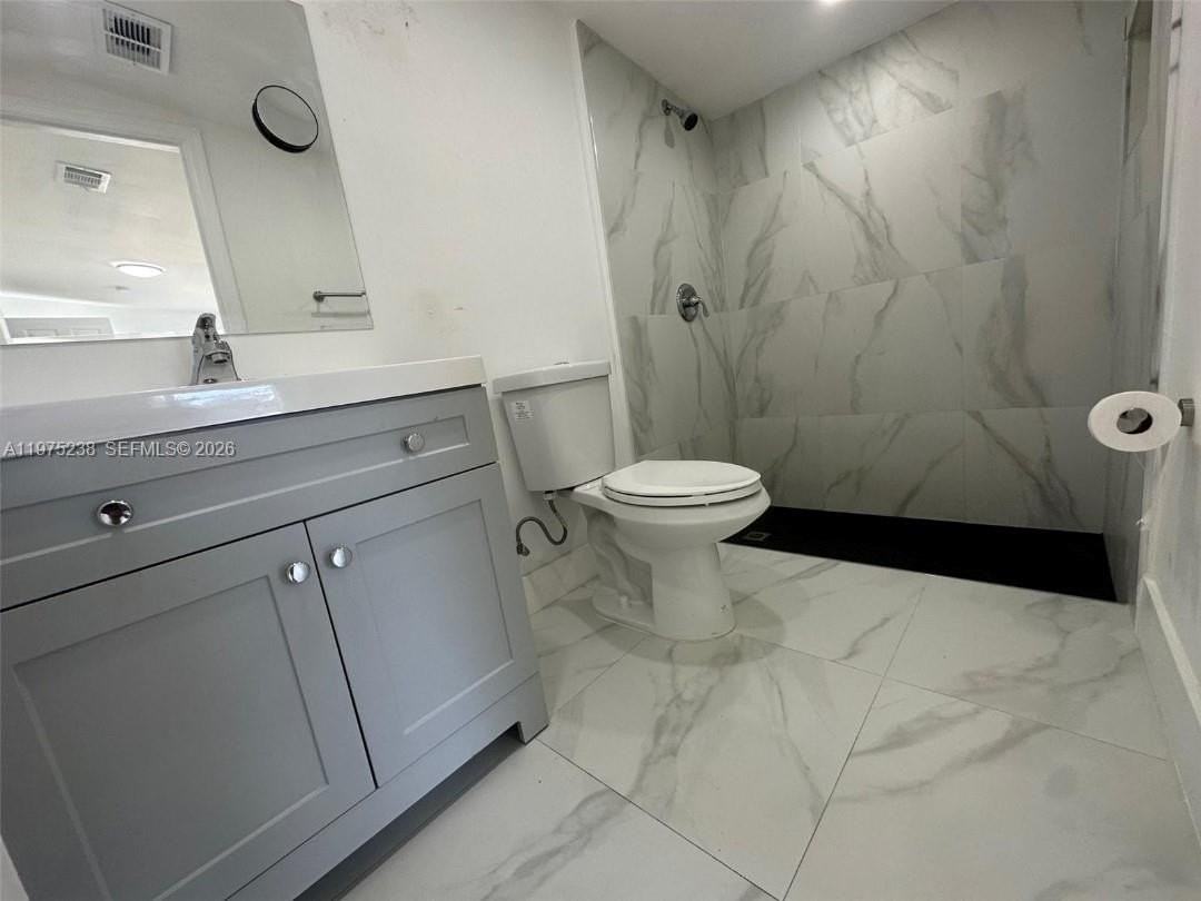 3701 Sw 40th St #0 - Photo 7 of 12