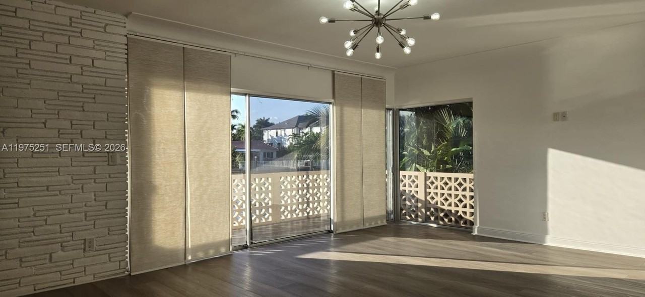 10110 W Bay Harbor Dr #2 - Photo 3 of 14