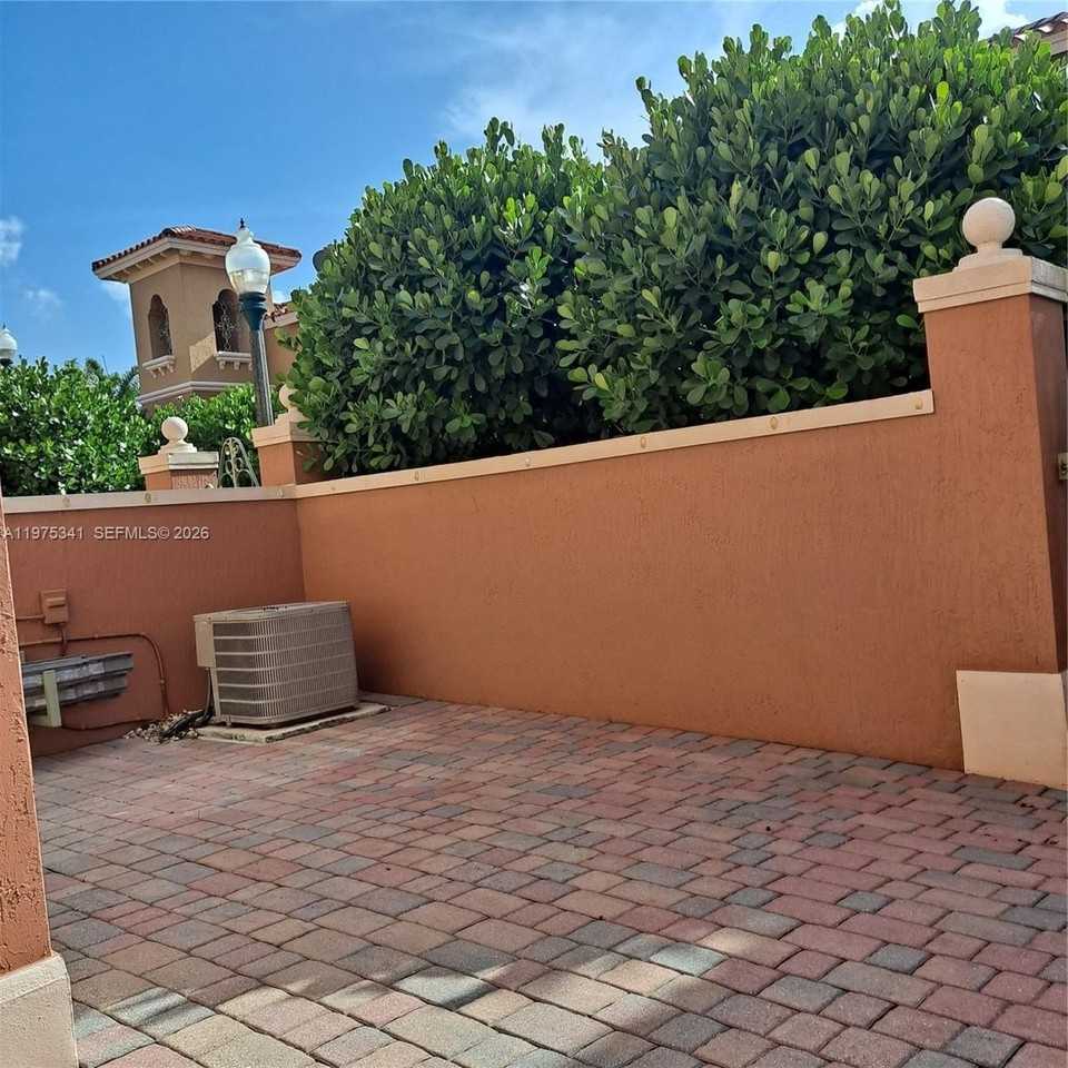 642 Sw 106th Ave #1514 - Photo 6 of 16