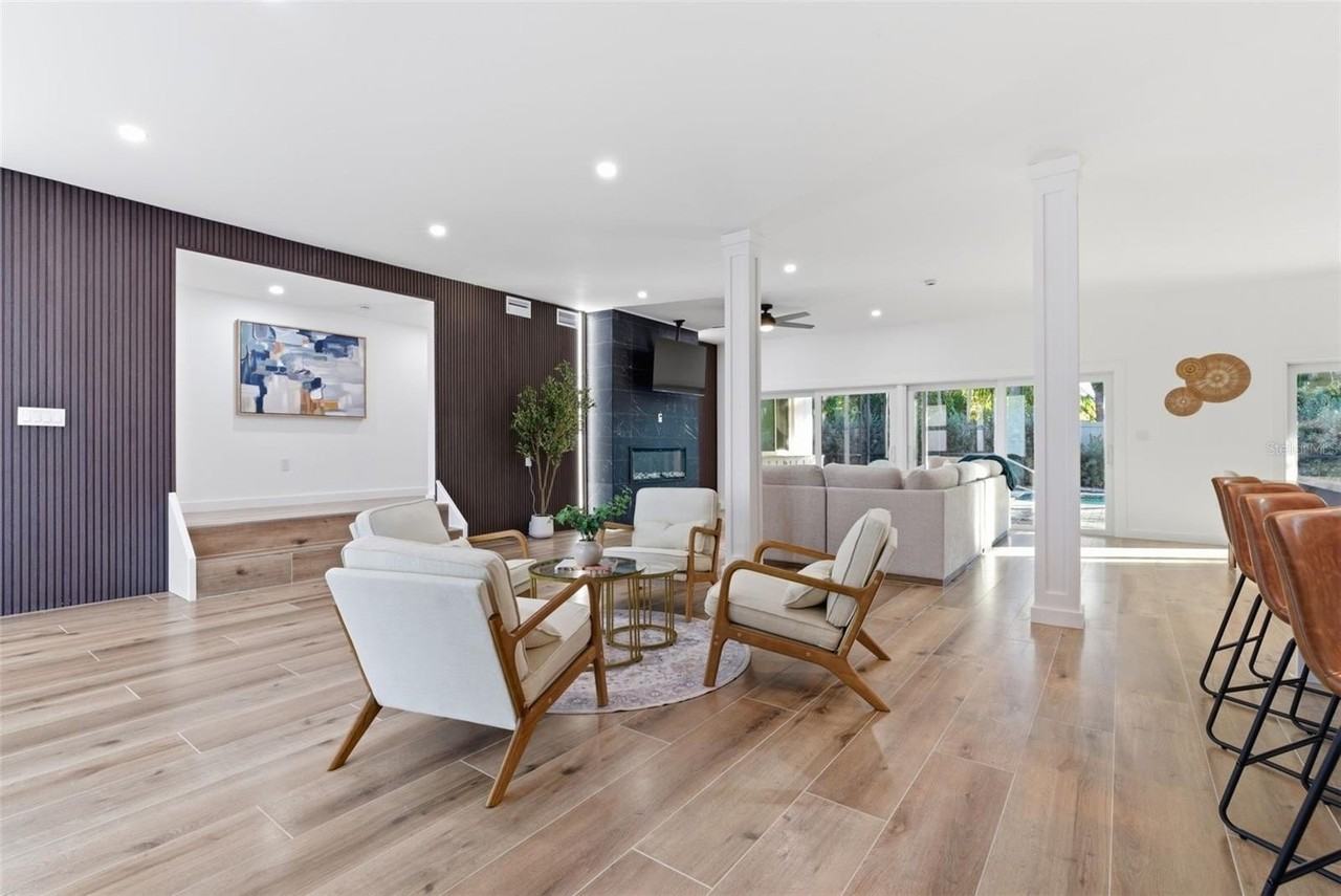 4879 Commonwealth Dr - Photo 7 of 47