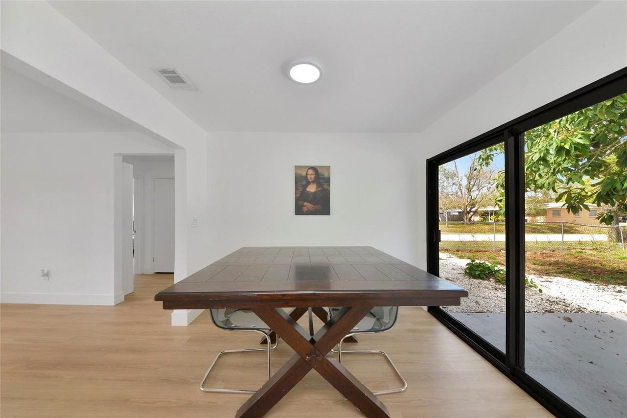 2239 Worrington St - Photo 6 of 27