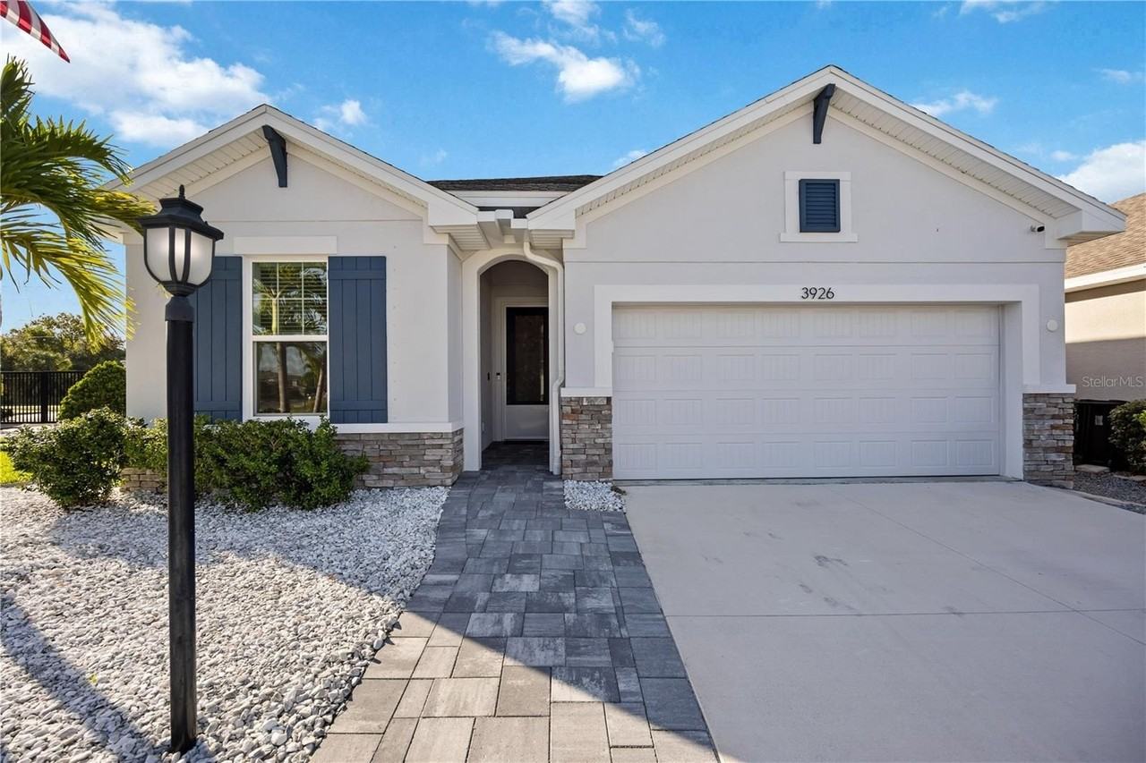 3926 Sunshine Pine Ave - Photo 5 of 50