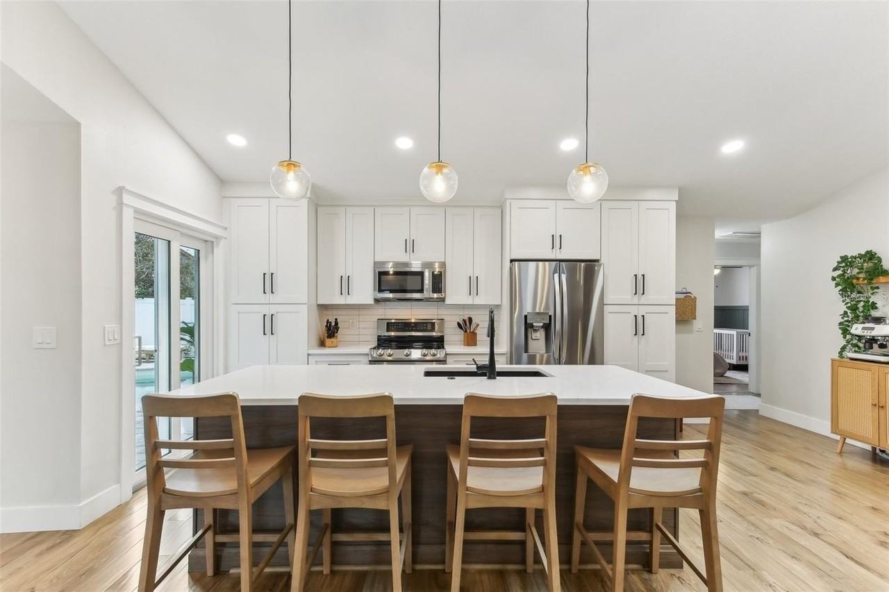 3775 Springhill Cir - Photo 4 of 5