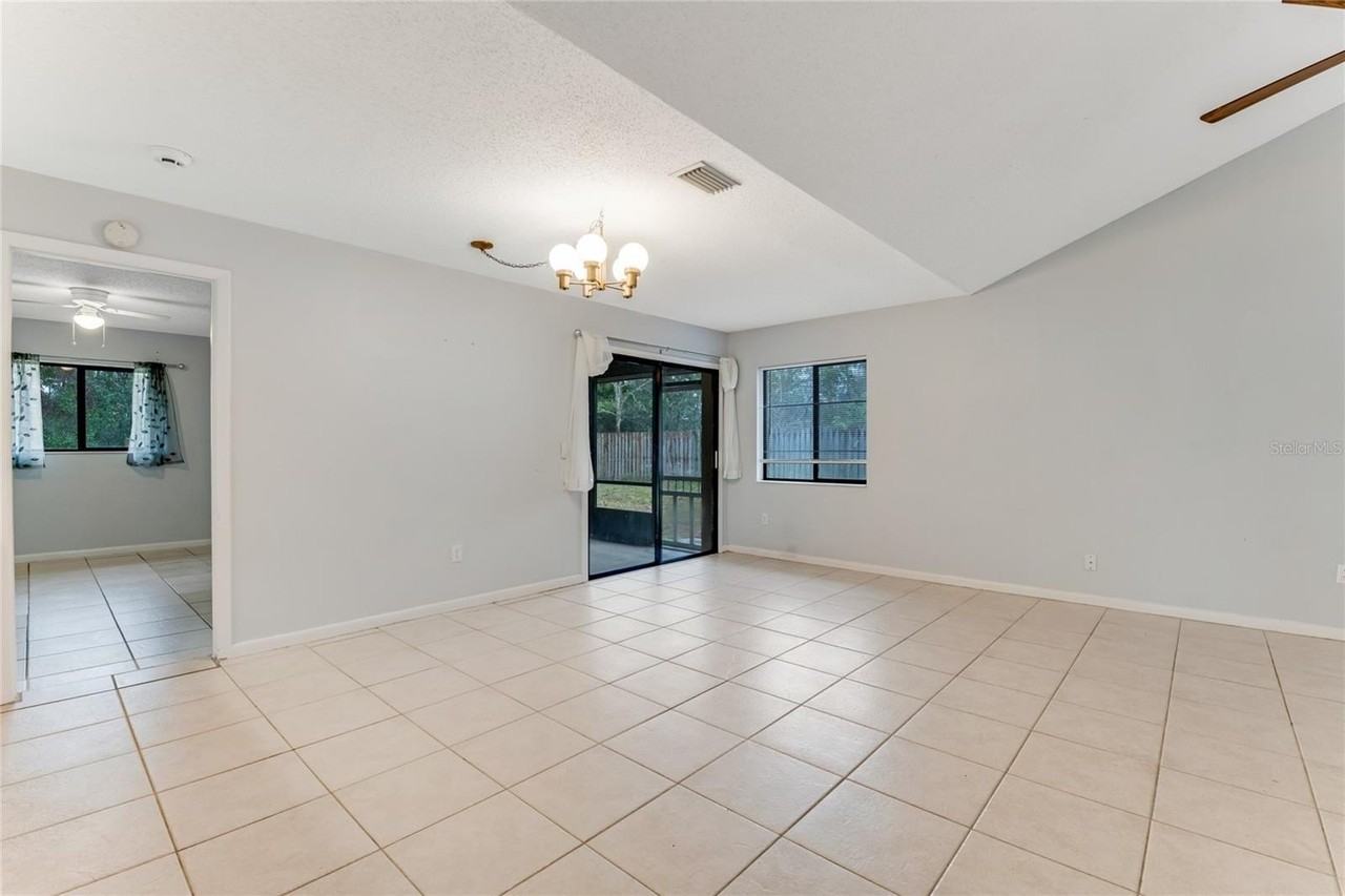 49 Braddock Ln - Photo 5 of 23