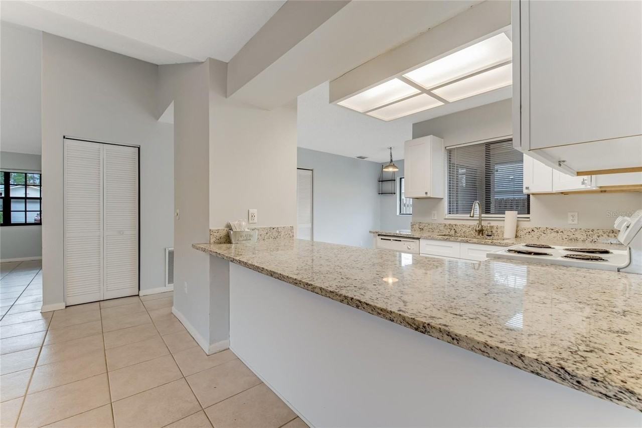 49 Braddock Ln - Photo 7 of 23