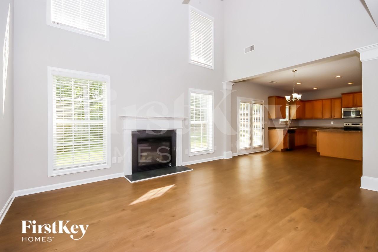 11818 Sidney Crest Ave - Photo 3 of 15