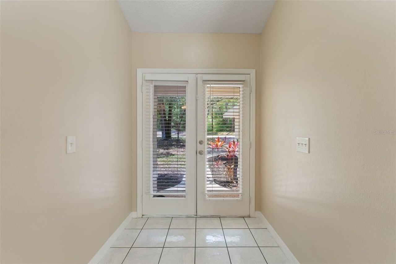 1725 14th St - Photo 4 of 32