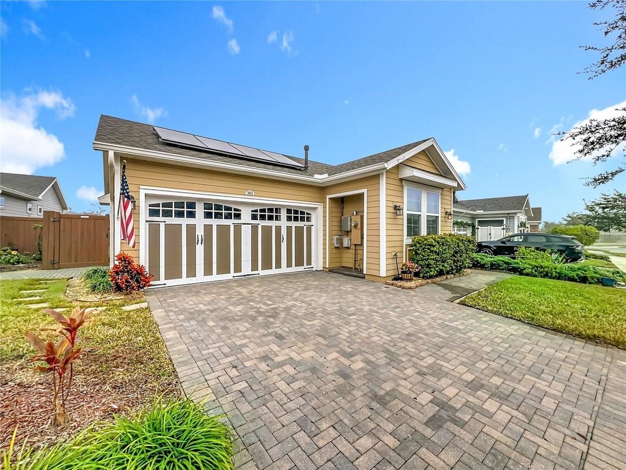 383 Alcove Dr - Photo 4 of 50
