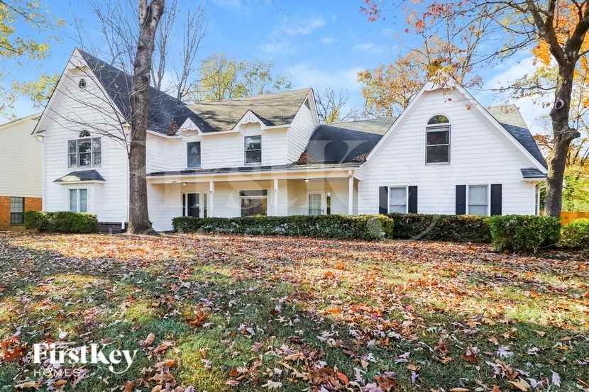 3857 Oak Forest Dr - Photo 2 of 15