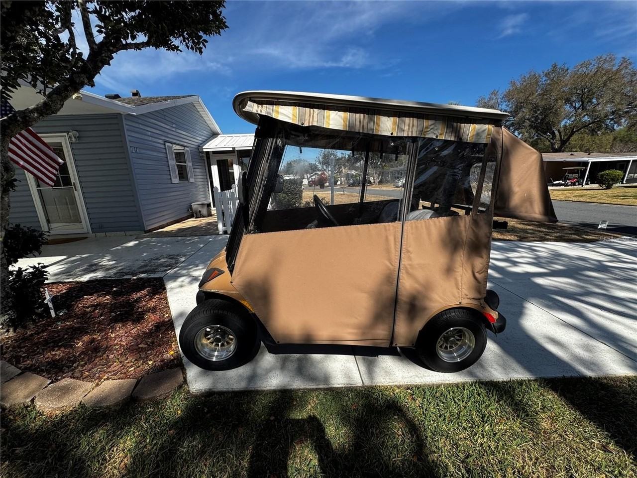 1218 Pompano Ln - Photo 2 of 12