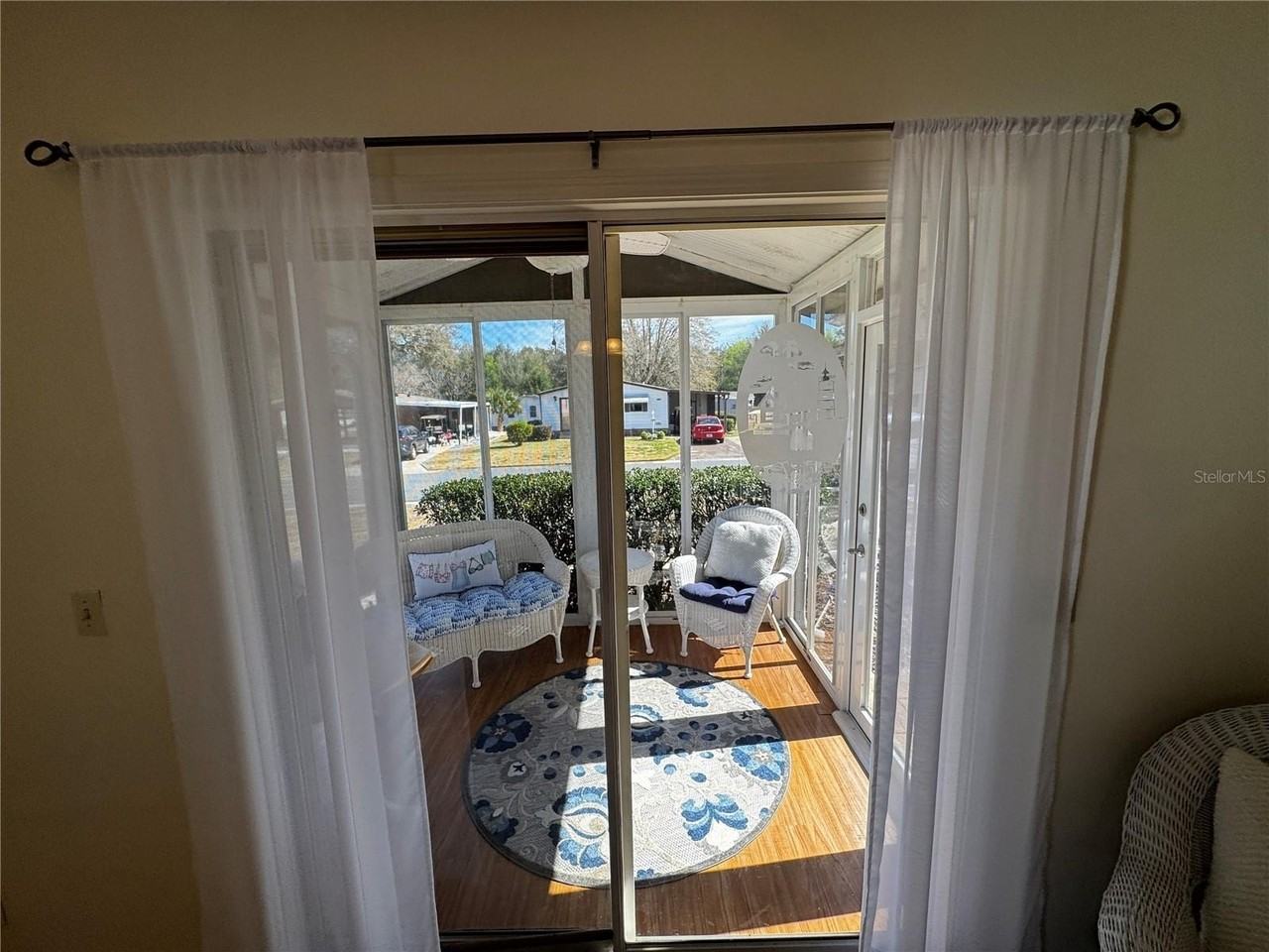 1218 Pompano Ln - Photo 7 of 12