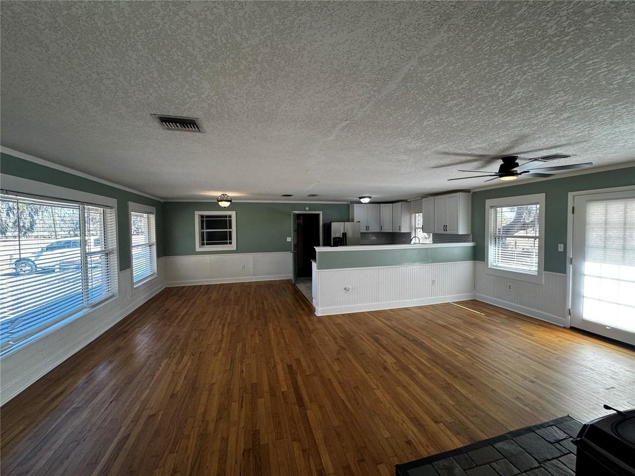 431 Richey Rd - Photo 3 of 15