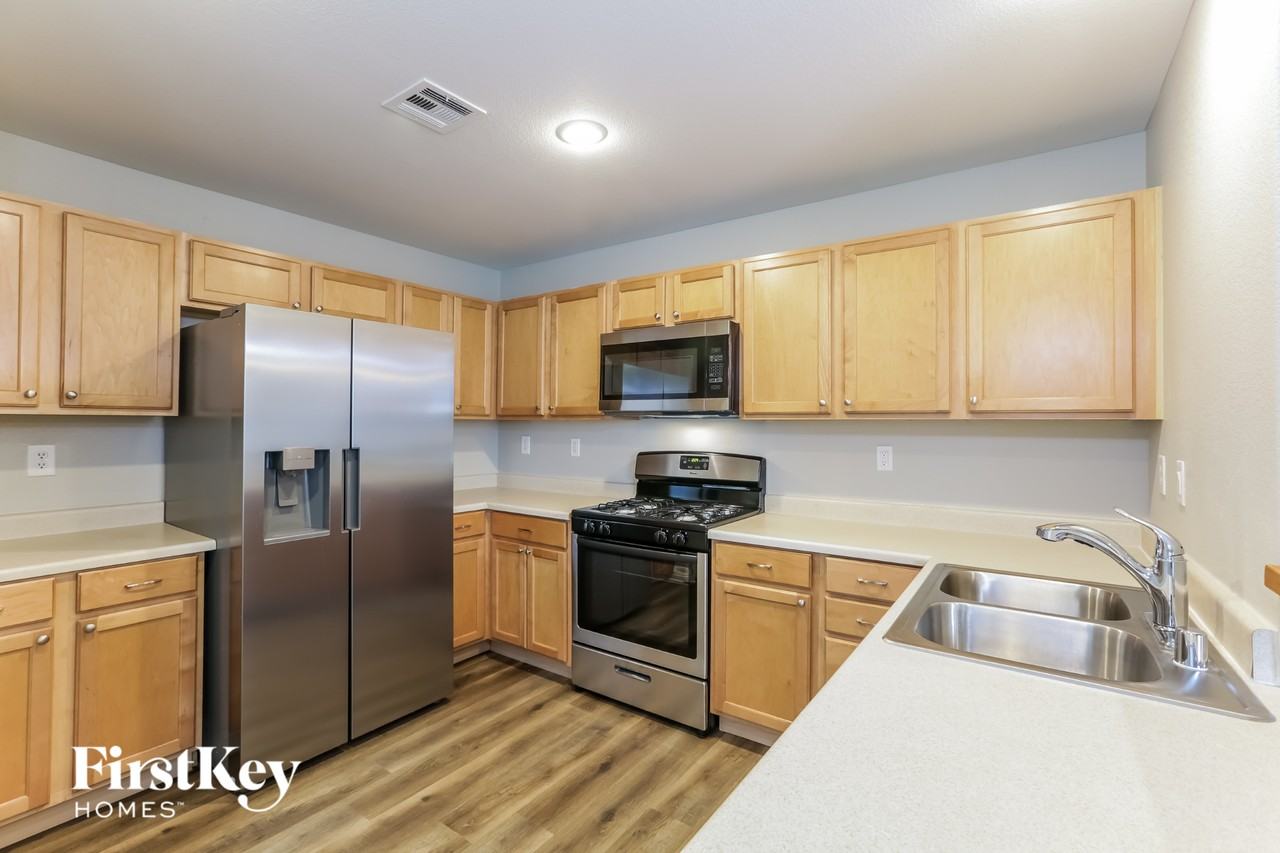 7440 Margollini St - Photo 5 of 15