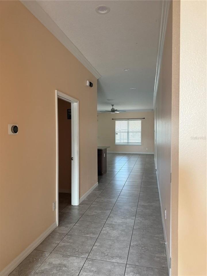 1809 Reflection Ln - Photo 7 of 23