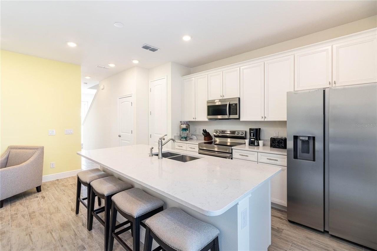 3029 Caribbean Soul Dr - Photo 6 of 50