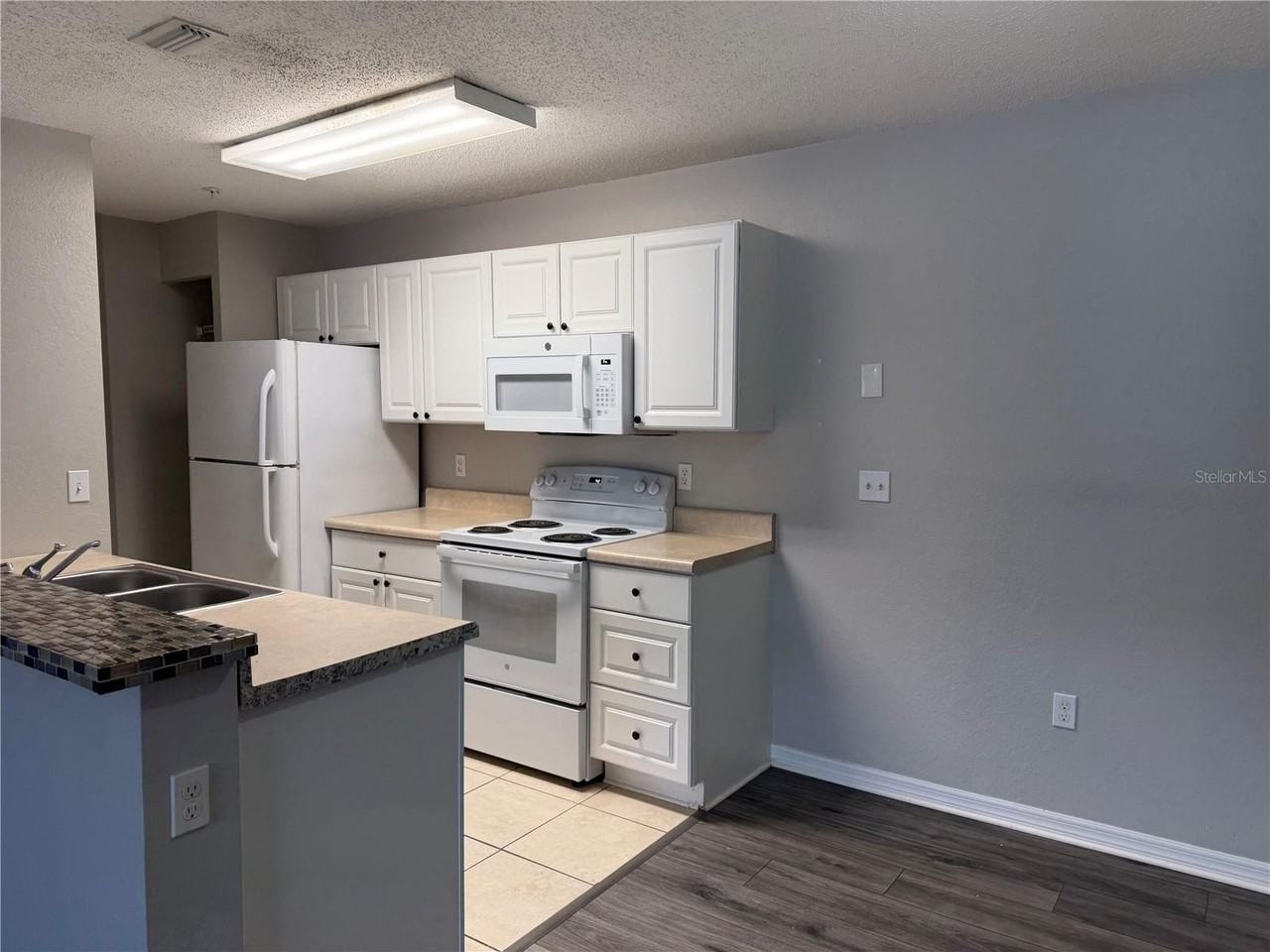 957 Salt Pond Pl #101 - Photo 5 of 14