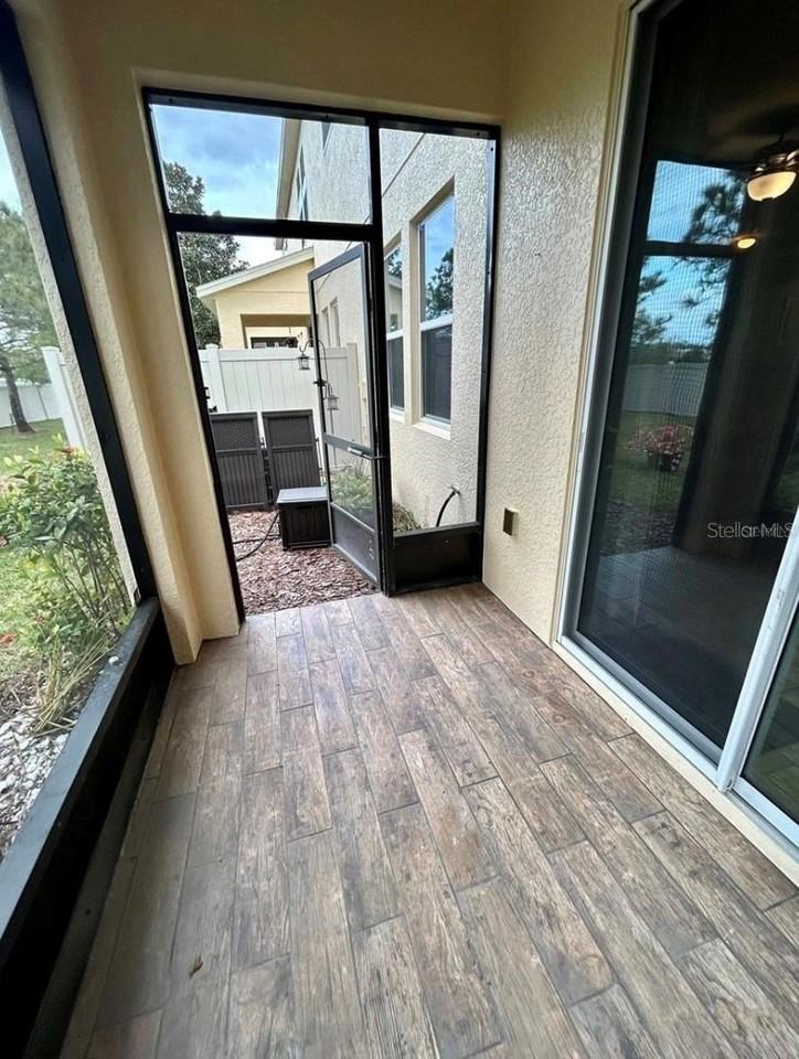 1262 Glenleigh Dr - Photo 4 of 15