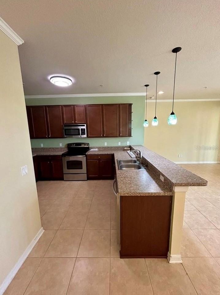 1262 Glenleigh Dr - Photo 5 of 15